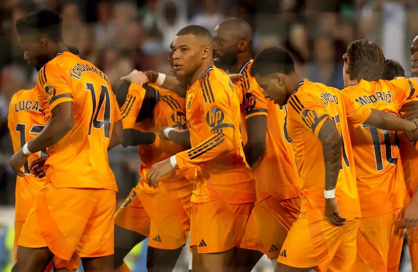 Real Madrid fans attack team bus after Betis loss (video)